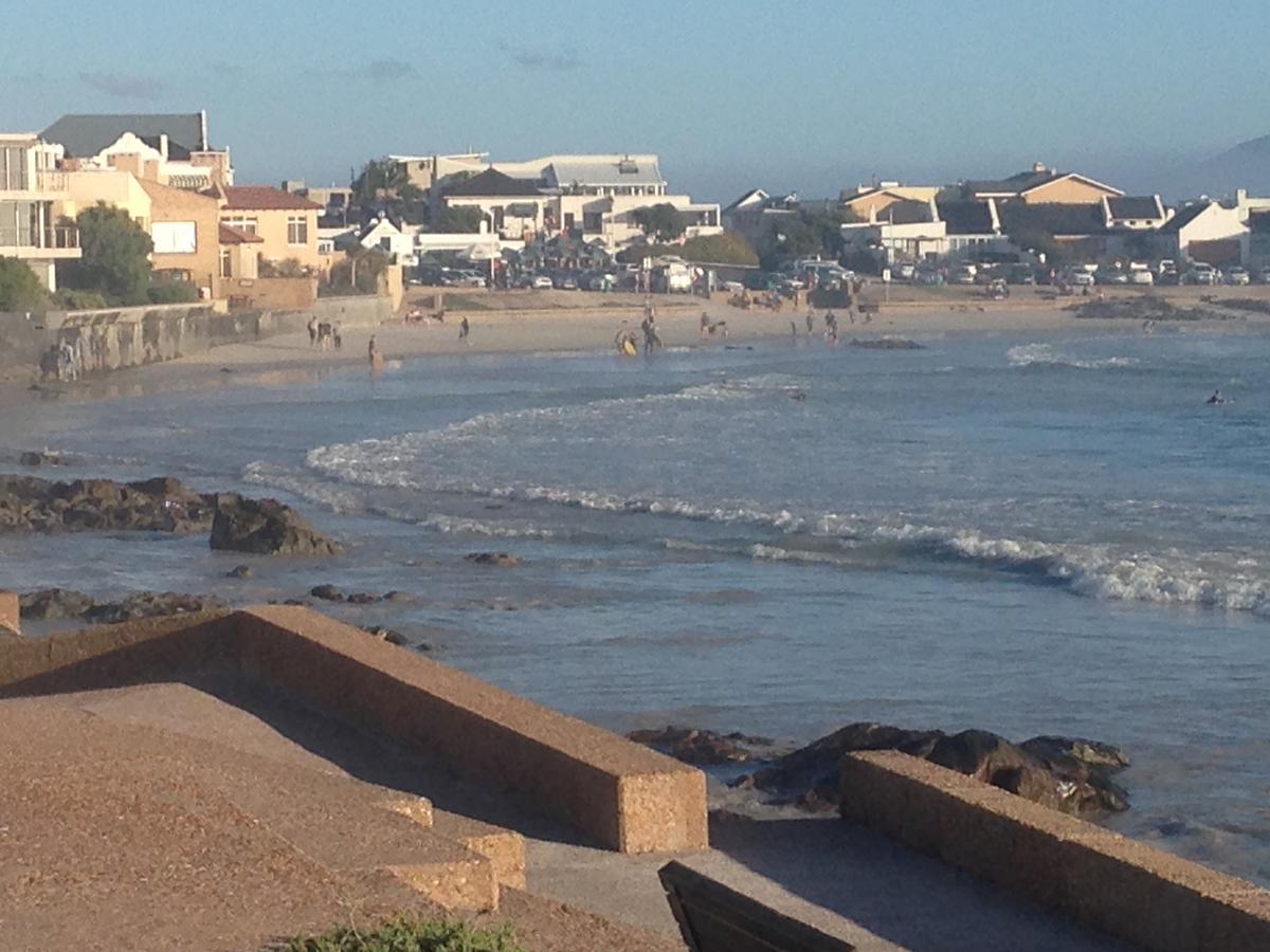 White Waves Beach House Bloubergstrand Extérieur photo