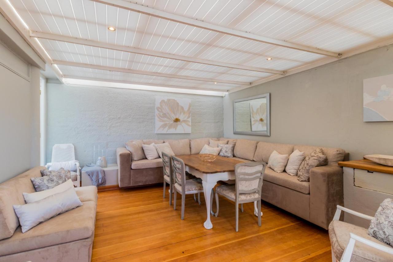 White Waves Beach House Bloubergstrand Extérieur photo