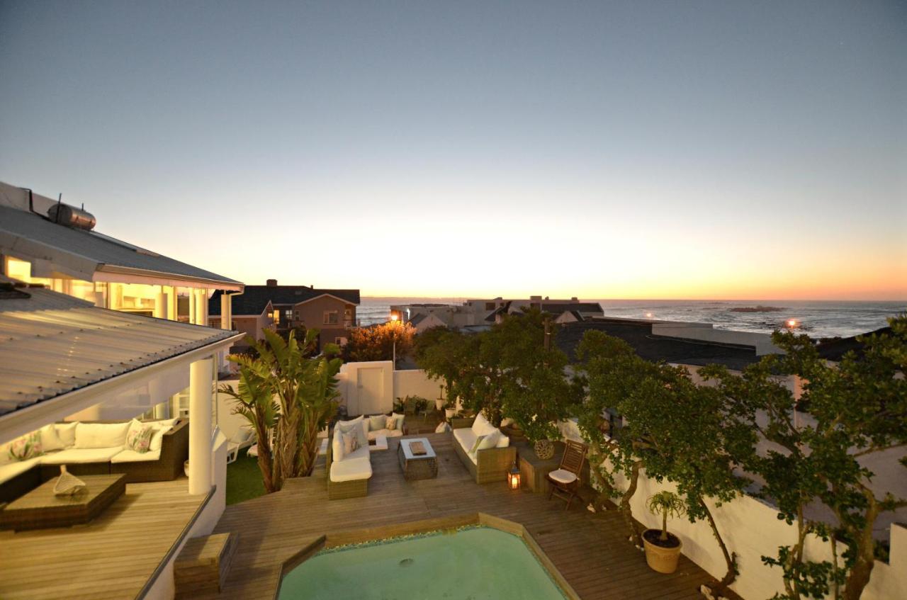 White Waves Beach House Bloubergstrand Extérieur photo